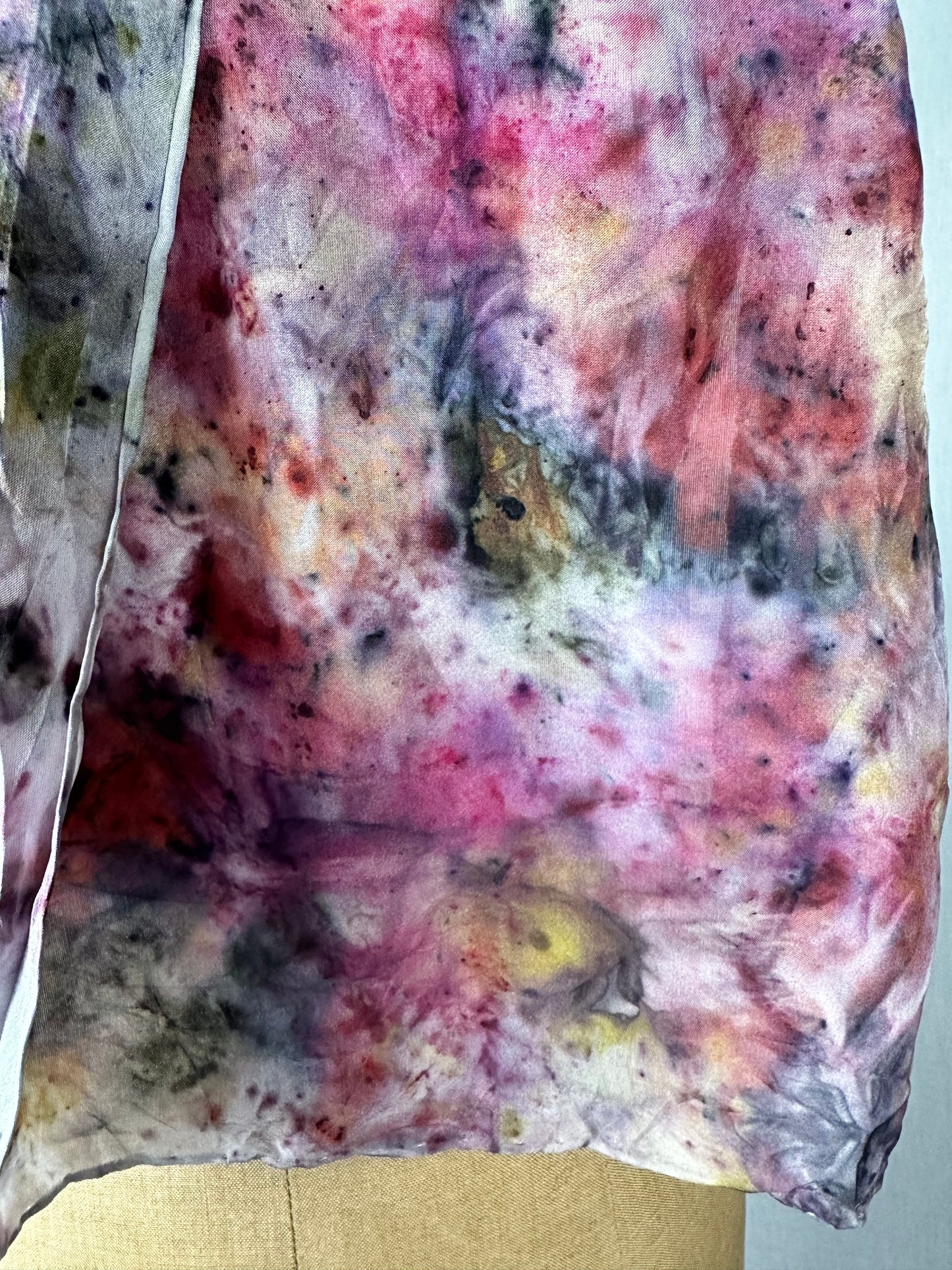 Silk scarf - protective eye šļø