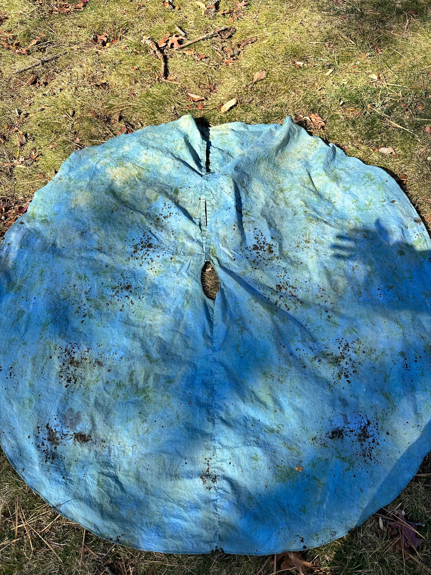 Plant magic Yule tree skirt