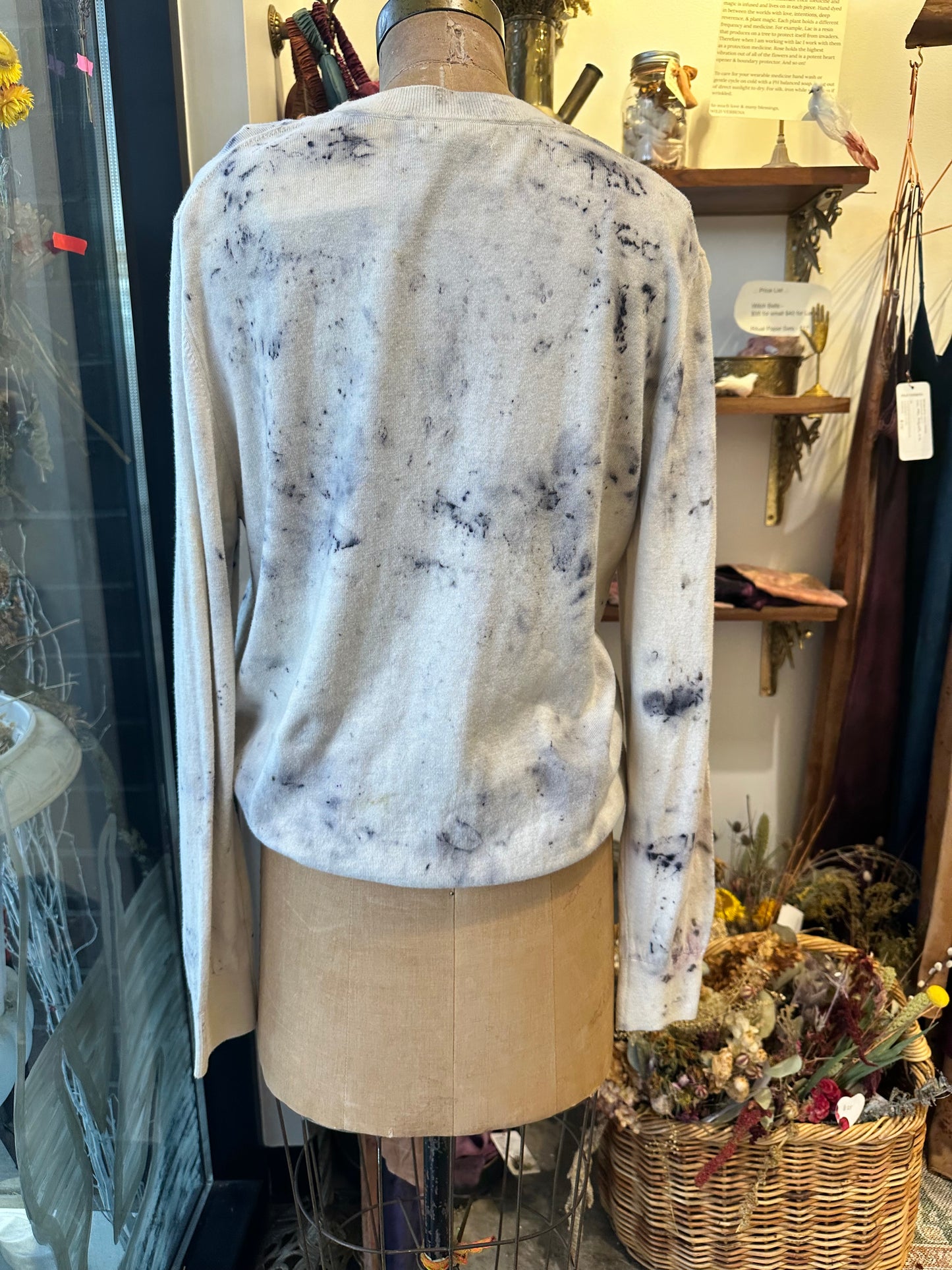 V neck sweater- spiral