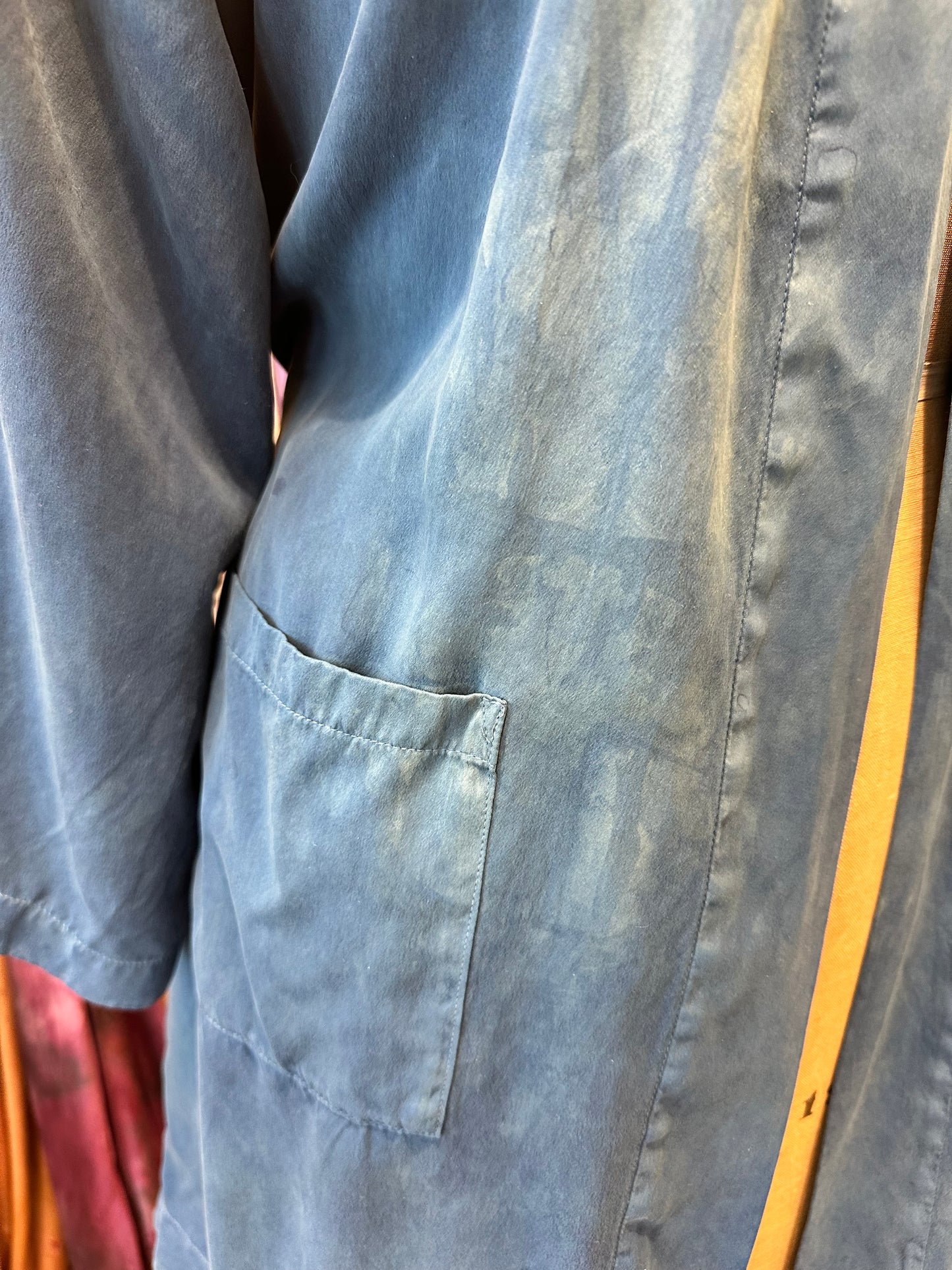 Silk robe- into the deep