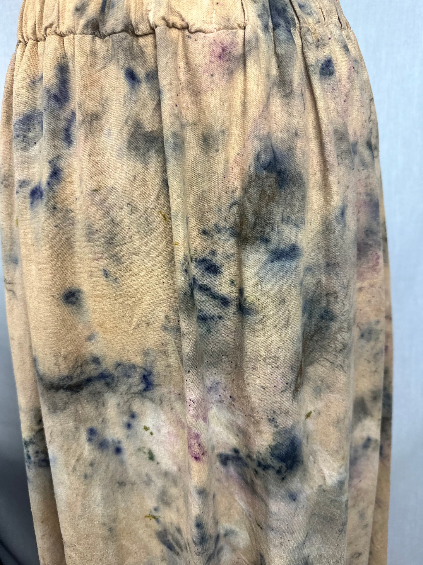 Raw silk skirt with pockets- shedding