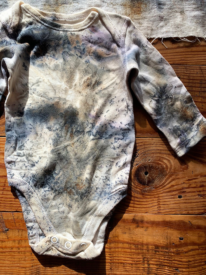 Plant dyed onesie 0-3 months